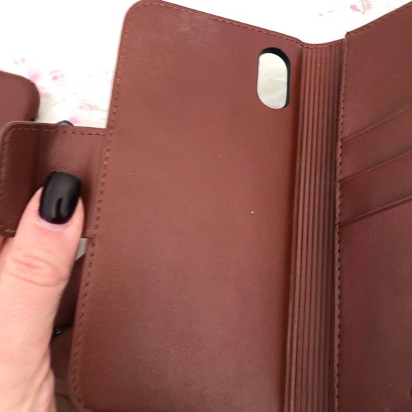Rockform Genuine Leather iPhone wallet case - Picture 3 of 7